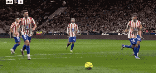 巴萨客场2-1逆转马竞莱万绝杀 欧冠对决在即