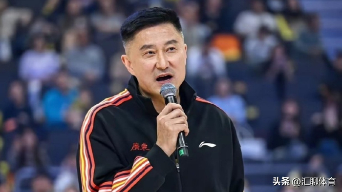 杜锋雪藏崔永熙为季后赛布局，广东男篮战术深